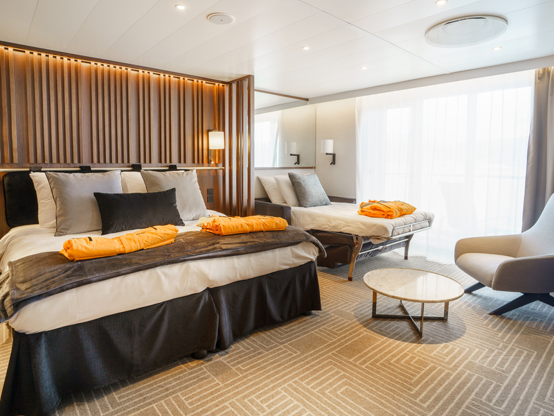 Deluxe Balcony Suite